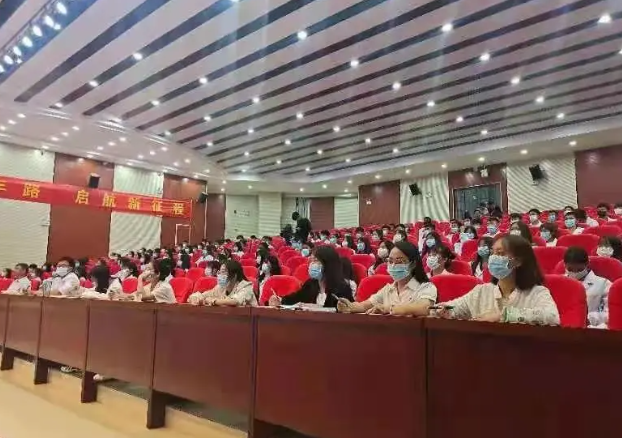 新时代、新思想——英国上市公司官网365师生热议云南省第十一次党代会
