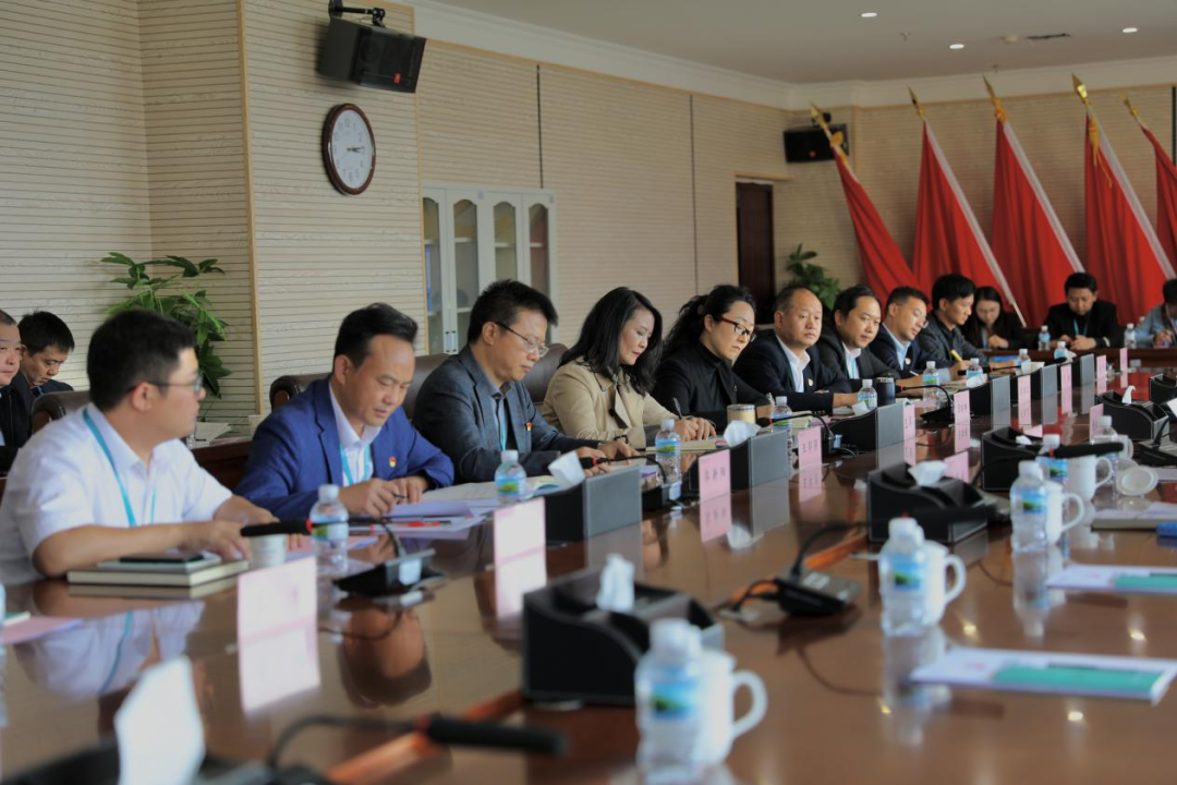 英国上市公司官网365召开干部大会
