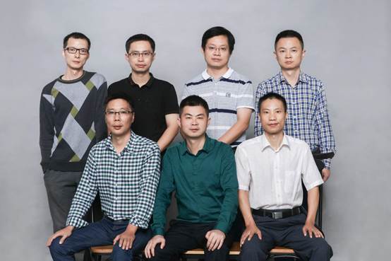 说明:C:\Users\zwj\Desktop\服务团队.jpg