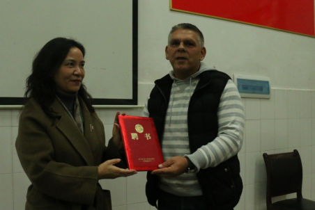 说明:C:\Users\zhouyuanling\Desktop\1542597376219.png