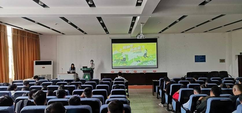 DCAFF4BF3C75372D6CCCCBF751EA6953