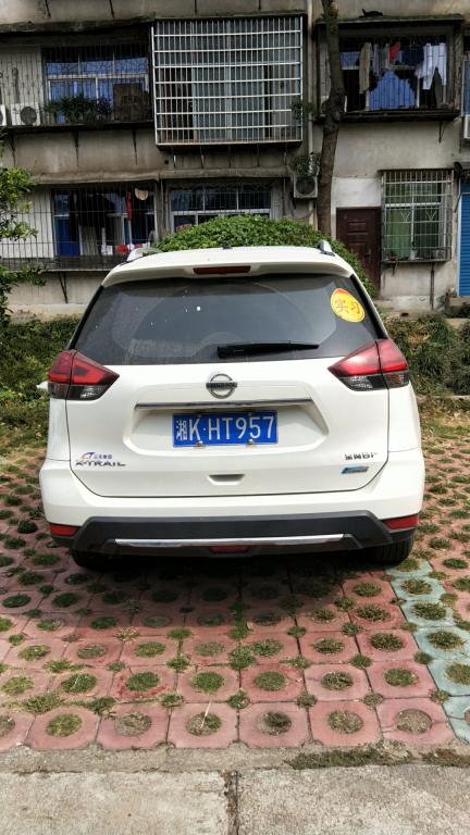 停车方向不对及压线