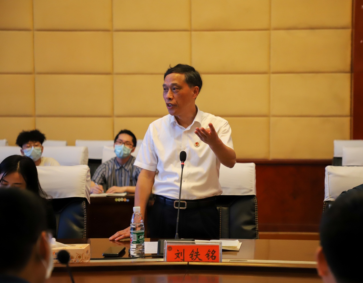 校党委副书记、校长刘铁铭教授讲话